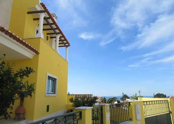 Maria Inês House